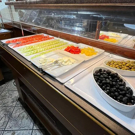 מלון Daun קסטרופ-ראוקסל